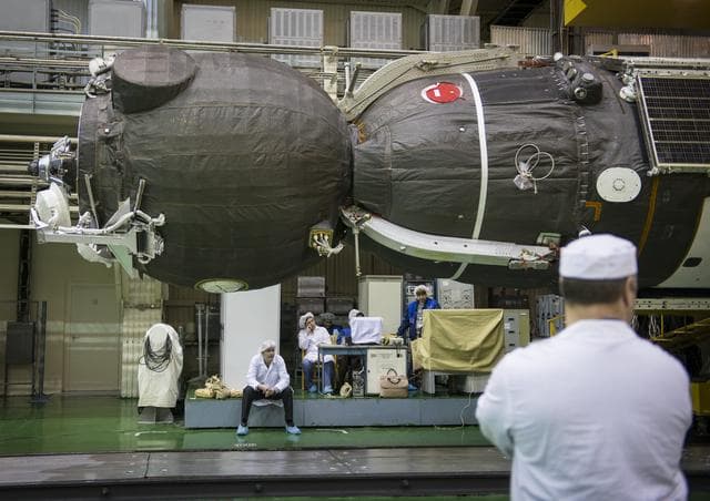 Expedition 43 Preflight