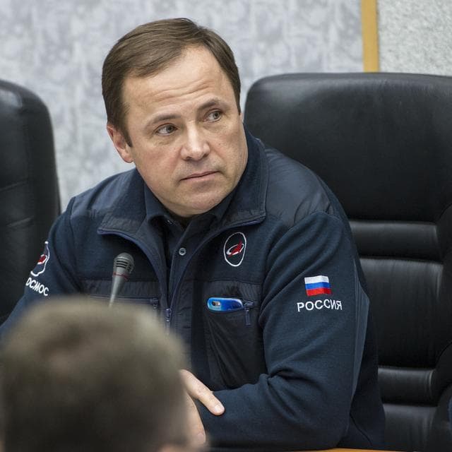 NASA image: Expedition 43 State Commission