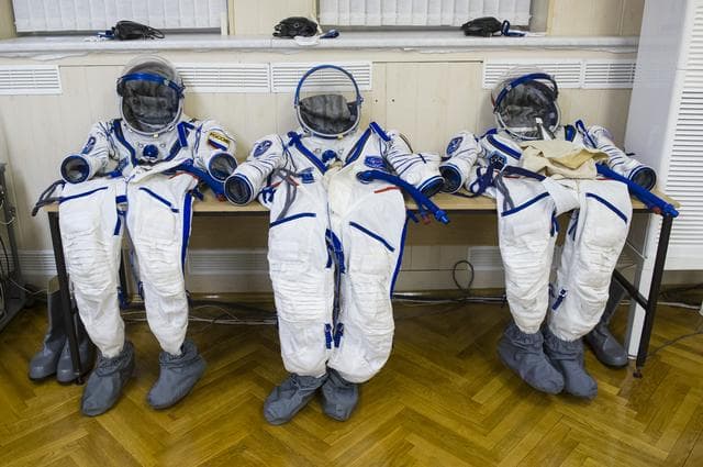 NASA image: Expedition 43 Preflight