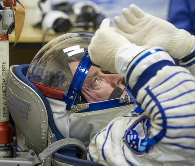 NASA image: Expedition 43 Preflight