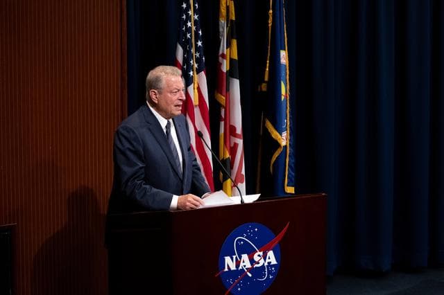 NASA image: Former VP Al Gore at NASA Goddard