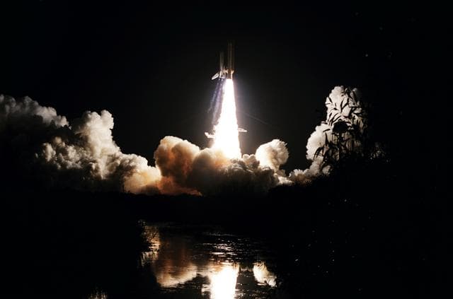 NASA image: Launch of the Shuttle Discovery and begining of STS 51-I mission