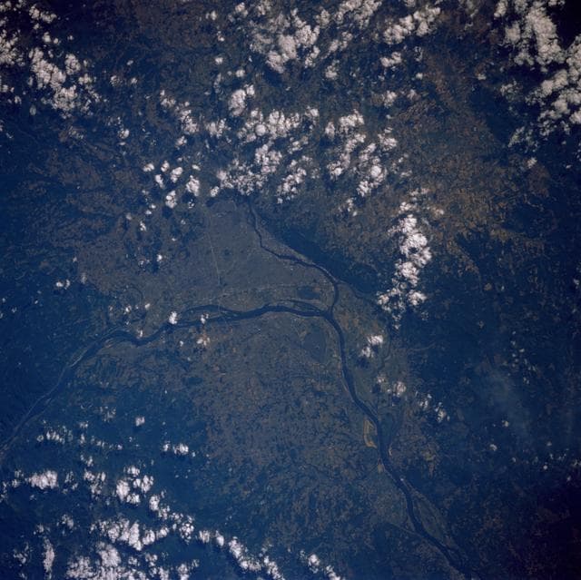 NASA image: 51F earth observations