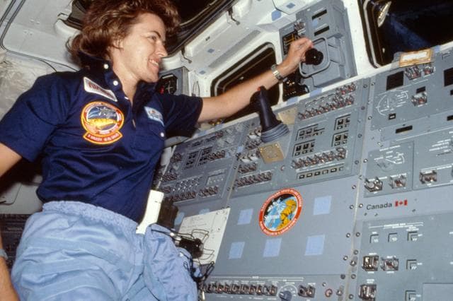 NASA image: Astronaut Shannon Lucid monitors payload bay activities
