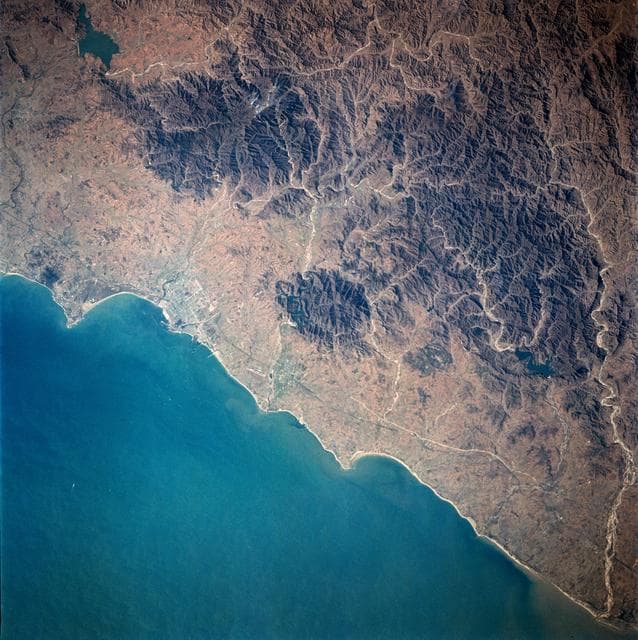 NASA image: STS-61A earth observations