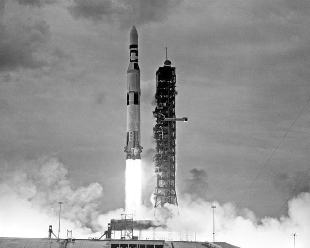 NASA image: 73P-306