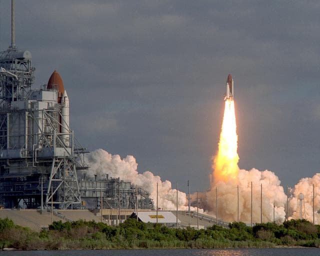 NASA image: KSC-90PC-0610