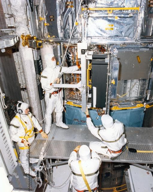 NASA image: KSC-90pc-0674