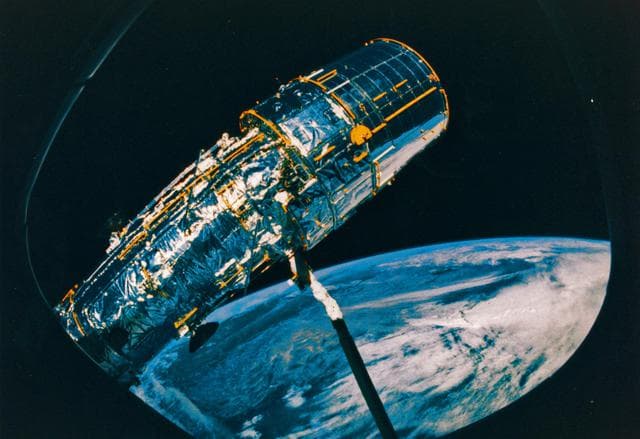 NASA image: KSC-90pc-0702