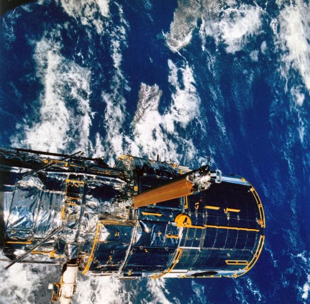 NASA image: KSC-90pc-0705