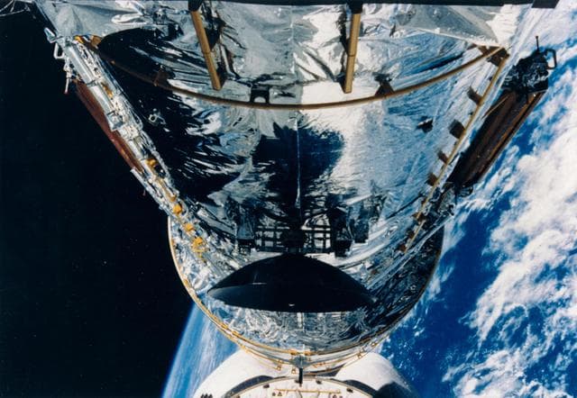 NASA image: KSC-90pc-0707