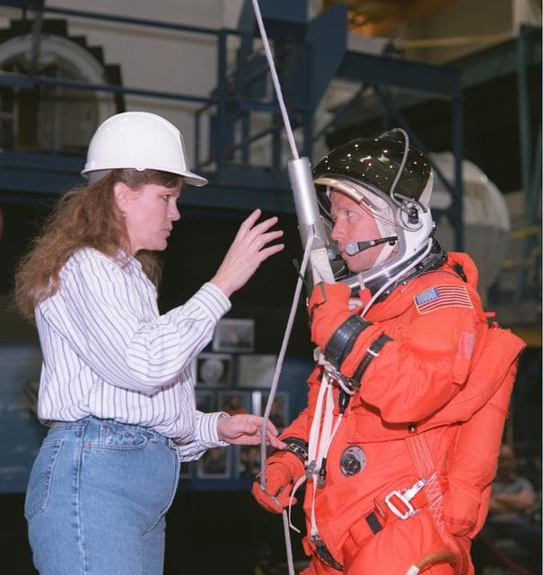 NASA image: STS-95 crew training - emergency egress training at bldg 9