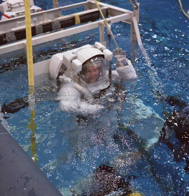 NASA image: Astronauts at the NBL during ISS diving tests
