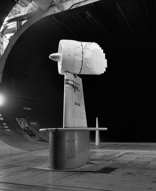 Ducted fan model with 40 deg Exit Cascade.