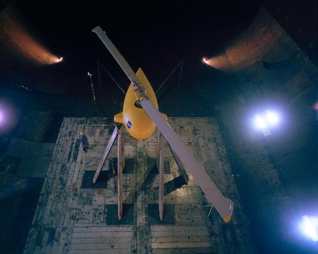 NASA image: Bell Helicopter Rotor Test in the Ames 40x80 foot wind tunnel.
