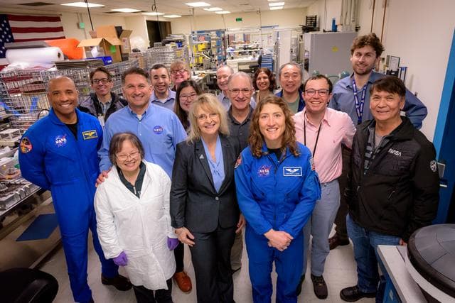 NASA image: Orion Astronauts Visit Ames Entry Systems and Technology Divisio