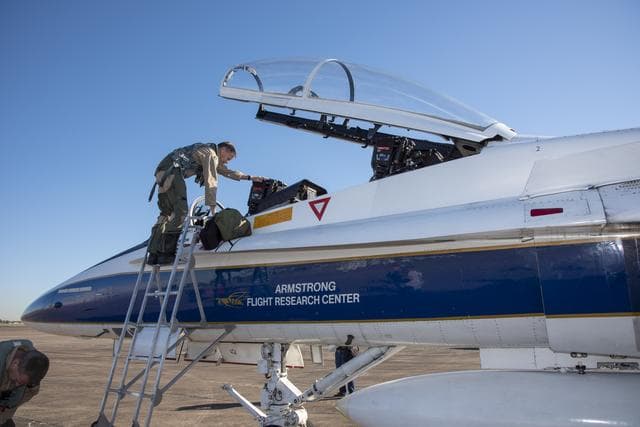 NASA image: NASA Pilots Prepare for QSF18 Flight