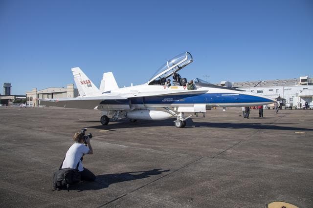 NASA image: NASA Pilots Prepare for QSF18 Flight