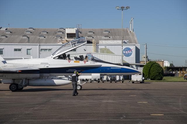 NASA image: NASA Pilots Prepare for QSF18 Flight