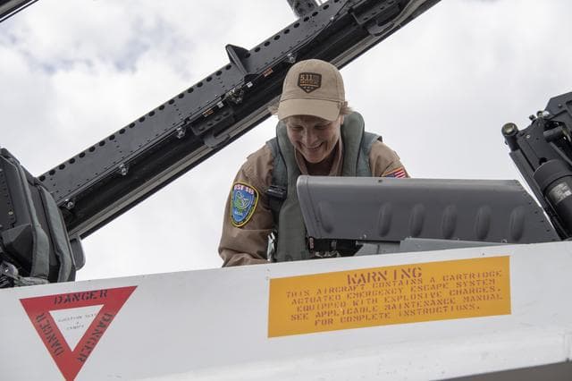 NASA image: NASA F/A-18 Prepares for Supersonic Research Flight
