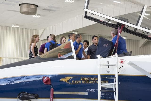 NASA image: 2017 Astronauts Tour Hangar at Armstrong Flight Research Center