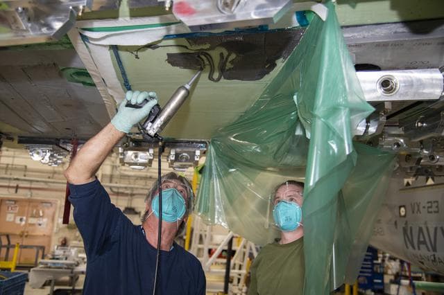 NASA image: Title: NAVAIR F/A-18E Undergoes Loads Testing at NASA Armstrong