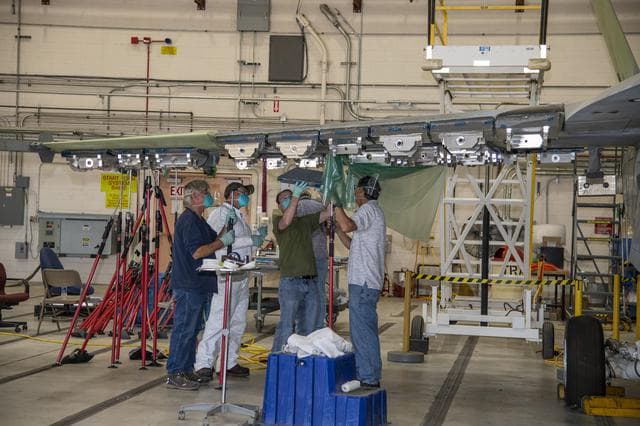 NASA image: Title: NAVAIR F/A-18E Undergoes Loads Testing at NASA Armstrong