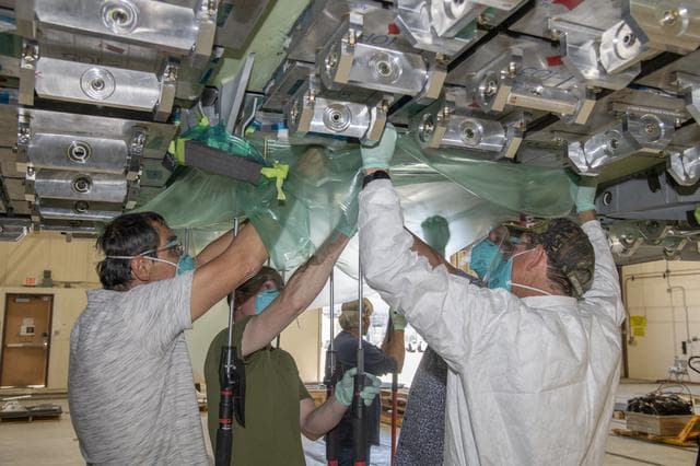 NASA image: Title: NAVAIR F/A-18E Undergoes Loads Testing at NASA Armstrong