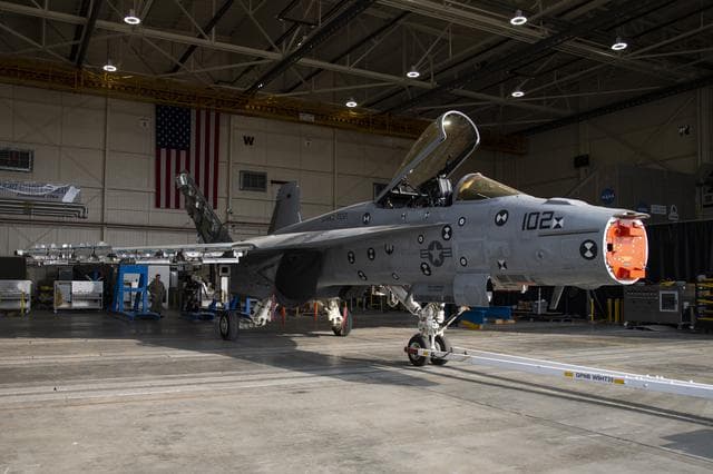 NASA image: Title: NAVAIR F/A-18E Undergoes Loads Testing at NASA Armstrong