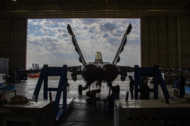 NASA image: Title: NAVAIR F/A-18E Undergoes Loads Testing at NASA Armstrong