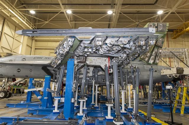 NASA image: Title: NAVAIR F/A-18E Undergoes Loads Testing at NASA Armstrong