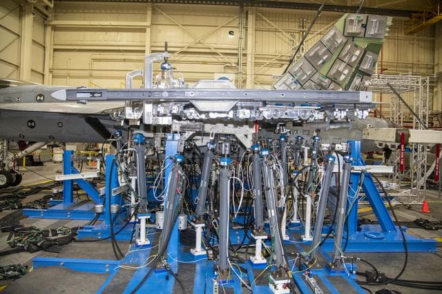 NASA image: NAVAIR F/A-18E Undergoes Loads Testing at NASA Armstrong