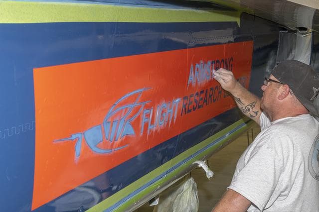 NASA image: NASA 862 Enters Air Force Paint Barn