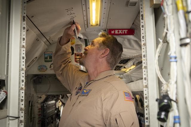 NASA image: Pilot Signs Goodbye to NASA’s Historic DC-8 Aircraft
