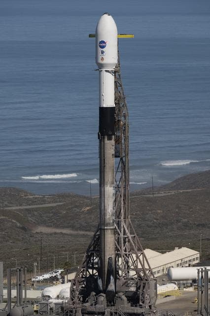 NASA image: SPHEREx/PUNCH Rocket Vertical
