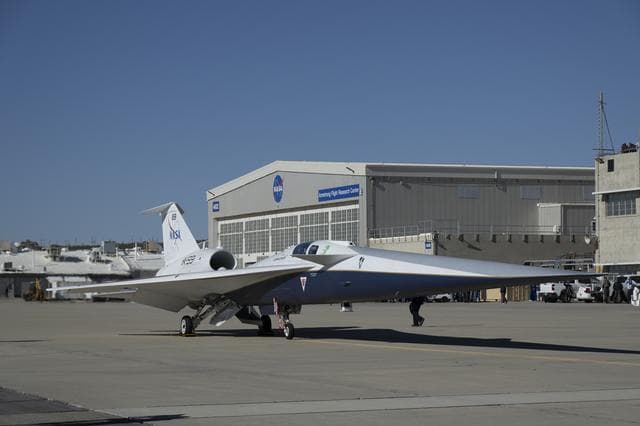 NASA image: X-59 Taxis to NASA’s Armstrong Flight Research Center