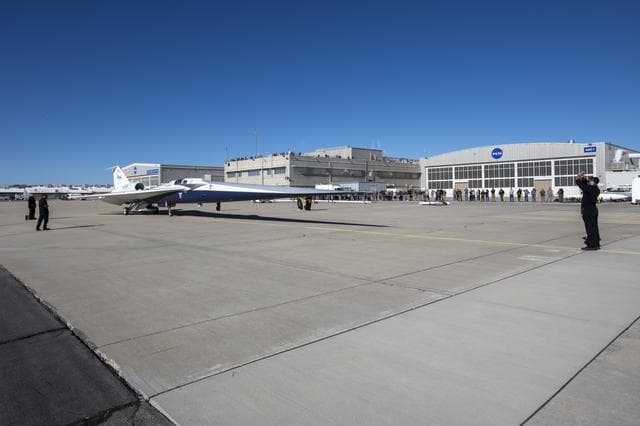 NASA image: X-59 Taxis to NASA’s Armstrong Flight Research Center
