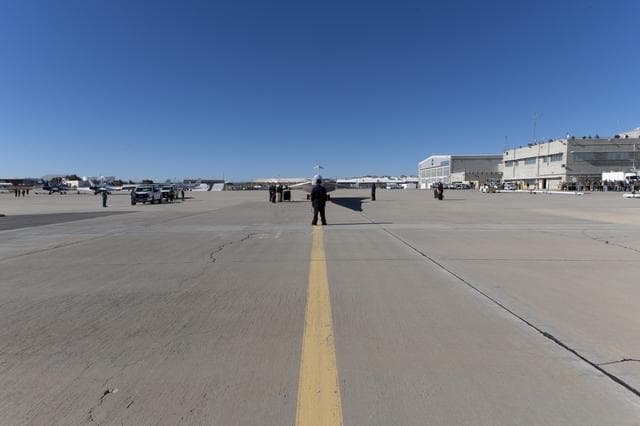 NASA image: X-59 Taxis to NASA’s Armstrong Flight Research Center