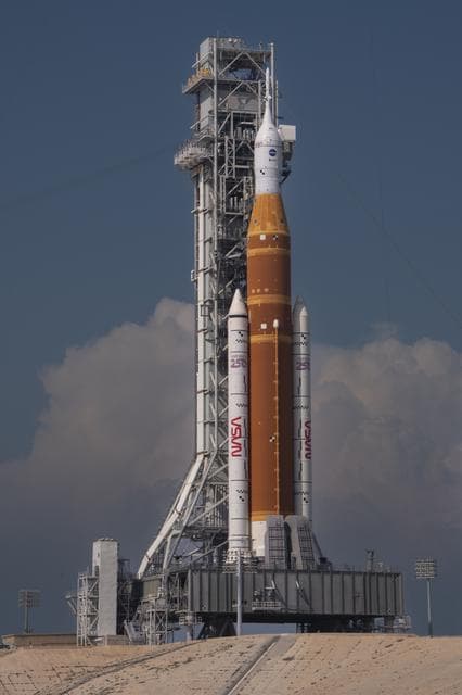 NASA image: SLS on the Pad