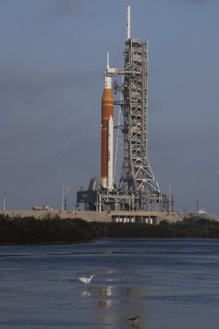 NASA image: SLS on the Pad