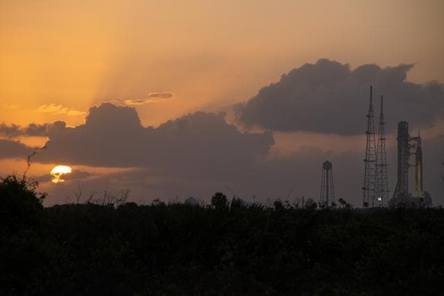 NASA image: SLS on the Pad