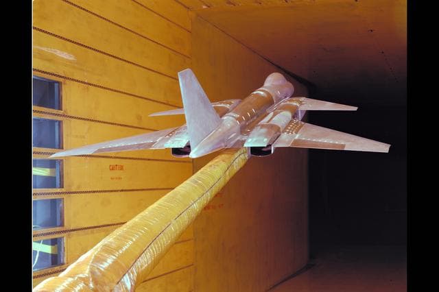 NASA image: ARC-1983-AC83-0380-4