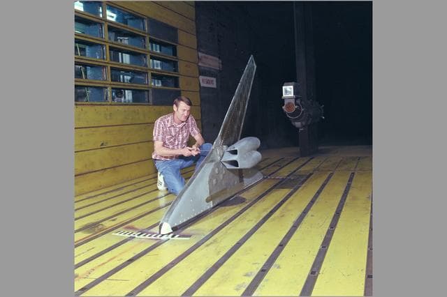 NASA image: ARC-1983-AC83-0667-4