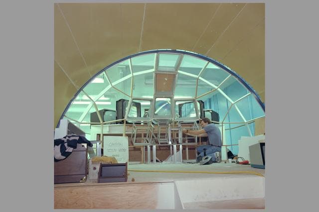 NASA image: ARC-1985-AC85-0827-228