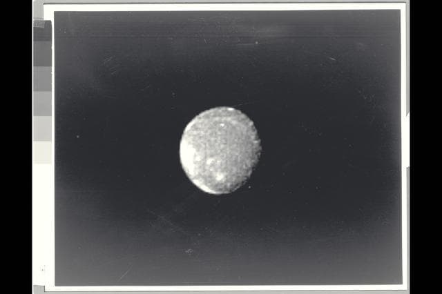 NASA image: ARC-1986-A86-7010
