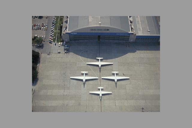 NASA image: ARC-1989-AC89-0215-2