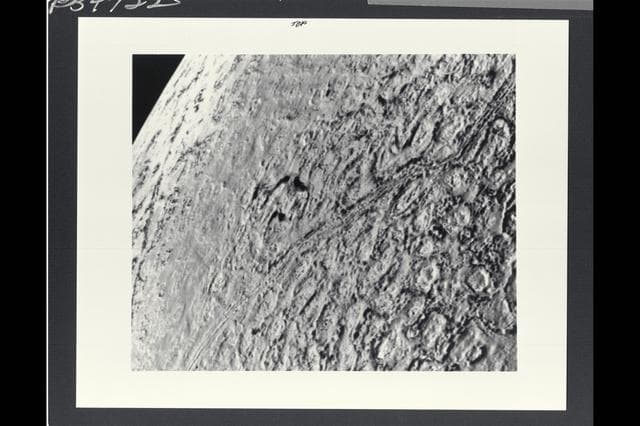 NASA image: ARC-1989-AC89-7055