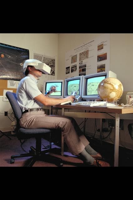 NASA image: ARC-1992-AC92-0326-9