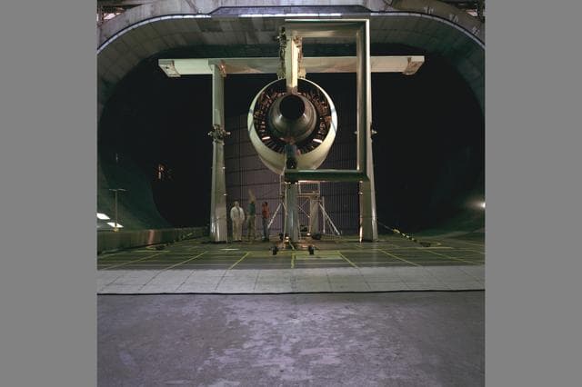 NASA image: ARC-1993-AC93-0237-153