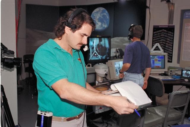 NASA image: ARC-1993-AC93-0608-48
